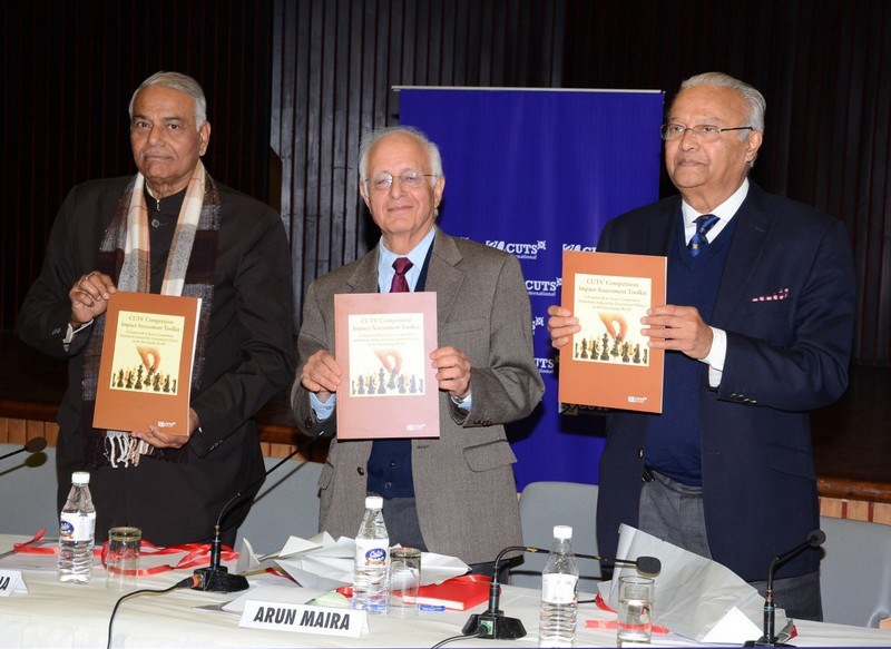 L-R:  Yashwant Sinha, Arun Maira and Pradeep S Mehta releasing CUTS’ Publication at a Roundtable on ‘National Competition Policy’ at New Delhi on January 29, 2015.