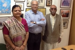 Smt ramaben mavani ,EX MP Visit of consumer international head office at Jaipur on 09/05/14 , shri Pradeep Mehta secretary journal of cut , shri Cheriyan George , shri Deepak saxsana ,ramaben & Ramjibhai mavani — with Pradeep S Mehta